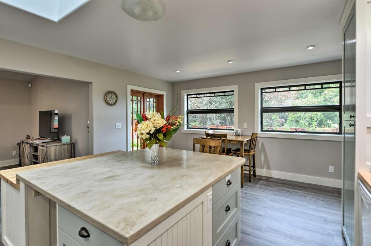 Quiet And Cozy Eureka Home Near Sequoia Park And Zoo! Ngoại thất bức ảnh